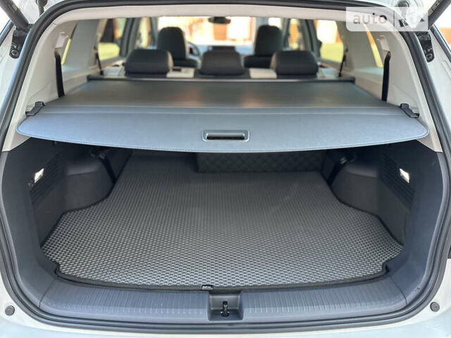 Белый Фольксваген ID.6 Crozz, объемом двигателя 0 л и пробегом 41 тыс. км за 34000 $, фото 78 на Automoto.ua