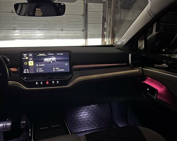 Белый Фольксваген ID.6 Crozz, объемом двигателя 0 л и пробегом 23 тыс. км за 32000 $, фото 7 на Automoto.ua