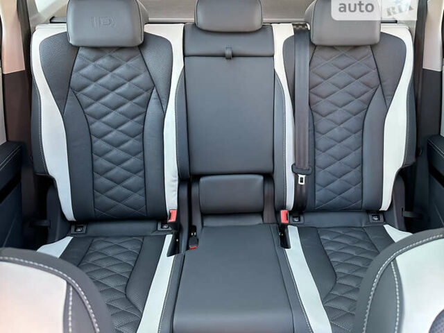 Белый Фольксваген ID.6 Crozz, объемом двигателя 0 л и пробегом 41 тыс. км за 34000 $, фото 55 на Automoto.ua