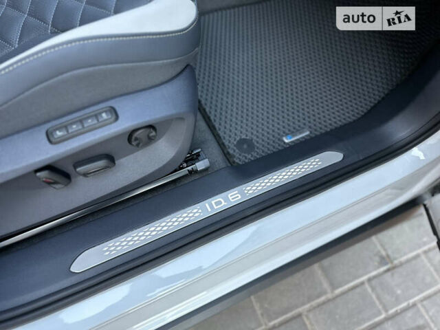 Белый Фольксваген ID.6 Crozz, объемом двигателя 0 л и пробегом 41 тыс. км за 34000 $, фото 74 на Automoto.ua