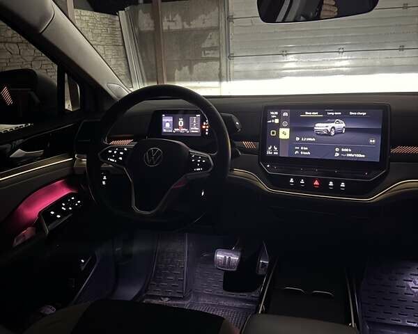 Белый Фольксваген ID.6 Crozz, объемом двигателя 0 л и пробегом 23 тыс. км за 32000 $, фото 8 на Automoto.ua