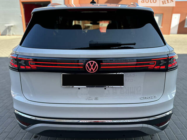 Белый Фольксваген ID.6 Crozz, объемом двигателя 0 л и пробегом 41 тыс. км за 34000 $, фото 6 на Automoto.ua