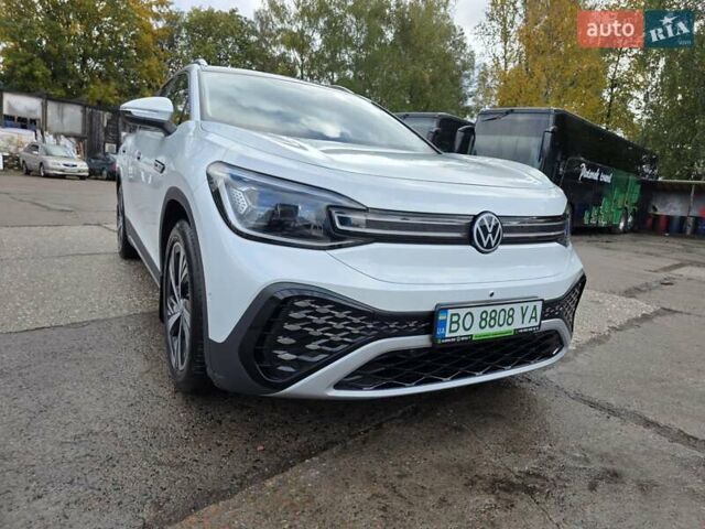 Белый Фольксваген ID.6 Crozz, объемом двигателя 0 л и пробегом 25 тыс. км за 31500 $, фото 30 на Automoto.ua