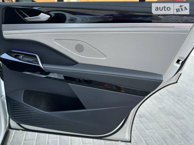 Белый Фольксваген ID.6 Crozz, объемом двигателя 0 л и пробегом 41 тыс. км за 34000 $, фото 68 на Automoto.ua