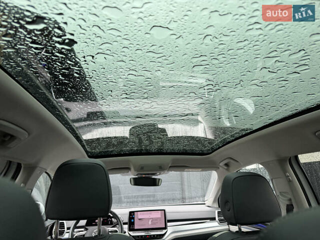 Белый Фольксваген ID.6 Crozz, объемом двигателя 0 л и пробегом 33 тыс. км за 30000 $, фото 6 на Automoto.ua