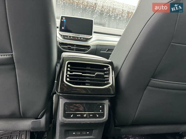 Белый Фольксваген ID.6 Crozz, объемом двигателя 0 л и пробегом 33 тыс. км за 30000 $, фото 17 на Automoto.ua