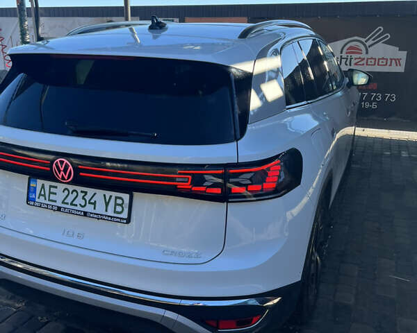 Белый Фольксваген ID.6 Crozz, объемом двигателя 0 л и пробегом 18 тыс. км за 26700 $, фото 4 на Automoto.ua