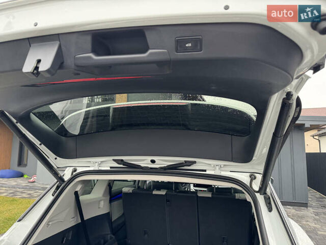 Белый Фольксваген ID.6 Crozz, объемом двигателя 0 л и пробегом 33 тыс. км за 30000 $, фото 16 на Automoto.ua