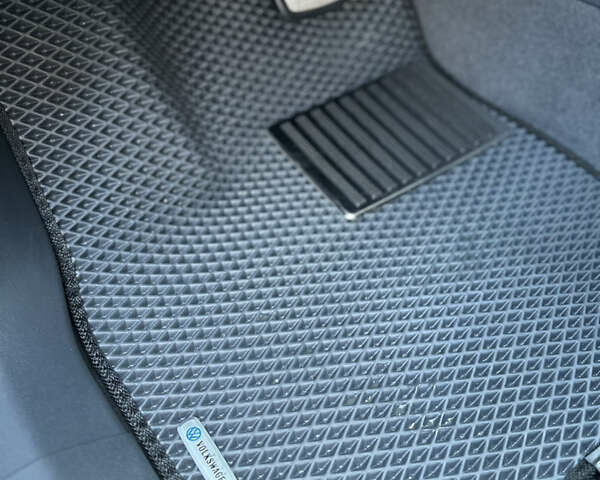 Белый Фольксваген ID.6 Crozz, объемом двигателя 0 л и пробегом 41 тыс. км за 34000 $, фото 33 на Automoto.ua