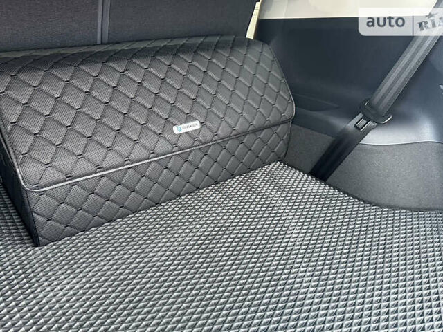 Белый Фольксваген ID.6 Crozz, объемом двигателя 0 л и пробегом 41 тыс. км за 34000 $, фото 83 на Automoto.ua