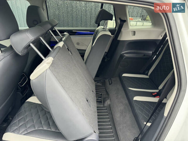 Белый Фольксваген ID.6 Crozz, объемом двигателя 0 л и пробегом 33 тыс. км за 30000 $, фото 5 на Automoto.ua