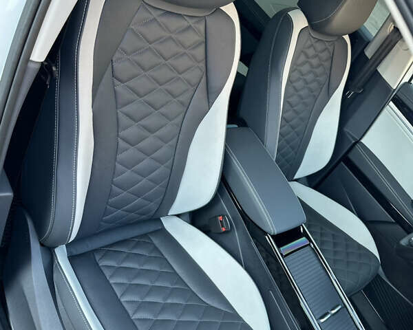 Белый Фольксваген ID.6 Crozz, объемом двигателя 0 л и пробегом 41 тыс. км за 34000 $, фото 71 на Automoto.ua