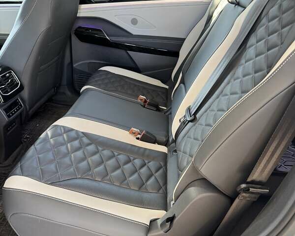 Белый Фольксваген ID.6 Crozz, объемом двигателя 0 л и пробегом 23 тыс. км за 32000 $, фото 4 на Automoto.ua