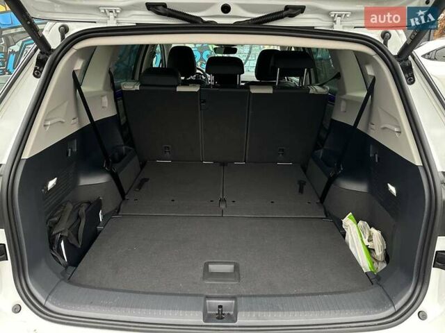 Білий Фольксваген ID.6 Crozz, об'ємом двигуна 0 л та пробігом 22 тис. км за 28497 $, фото 42 на Automoto.ua