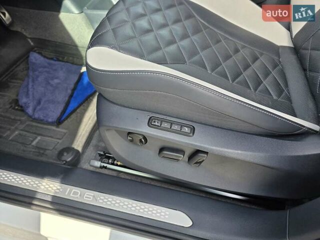 Белый Фольксваген ID.6 Crozz, объемом двигателя 0 л и пробегом 25 тыс. км за 31500 $, фото 35 на Automoto.ua