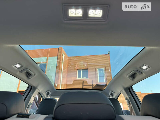 Белый Фольксваген ID.6 Crozz, объемом двигателя 0 л и пробегом 41 тыс. км за 34000 $, фото 63 на Automoto.ua