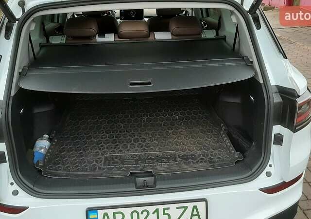 Білий Фольксваген ID.6 Crozz, об'ємом двигуна 0 л та пробігом 25 тис. км за 32000 $, фото 10 на Automoto.ua