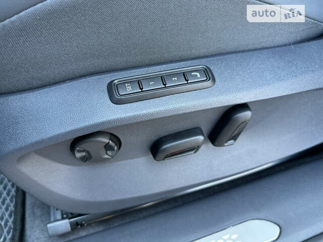 Белый Фольксваген ID.6 Crozz, объемом двигателя 0 л и пробегом 41 тыс. км за 34000 $, фото 30 на Automoto.ua