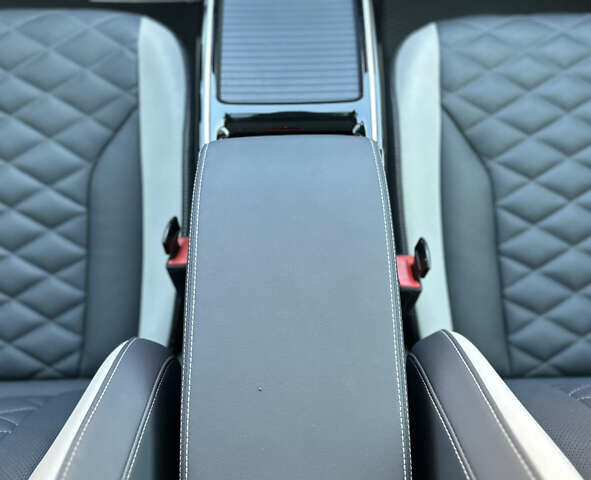 Белый Фольксваген ID.6 Crozz, объемом двигателя 0 л и пробегом 41 тыс. км за 34000 $, фото 41 на Automoto.ua