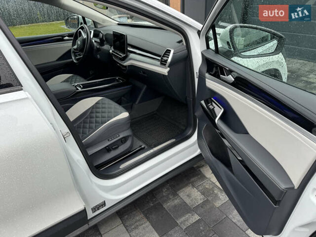 Белый Фольксваген ID.6 Crozz, объемом двигателя 0 л и пробегом 33 тыс. км за 30000 $, фото 4 на Automoto.ua