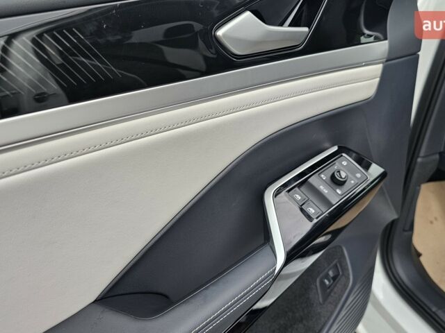 купить новое авто Фольксваген ID.6 Crozz 2024 года от официального дилера Максим Путрівка Фольксваген фото