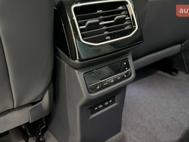 купить новое авто Фольксваген ID.6 Crozz 2024 года от официального дилера E-SKM Фольксваген фото