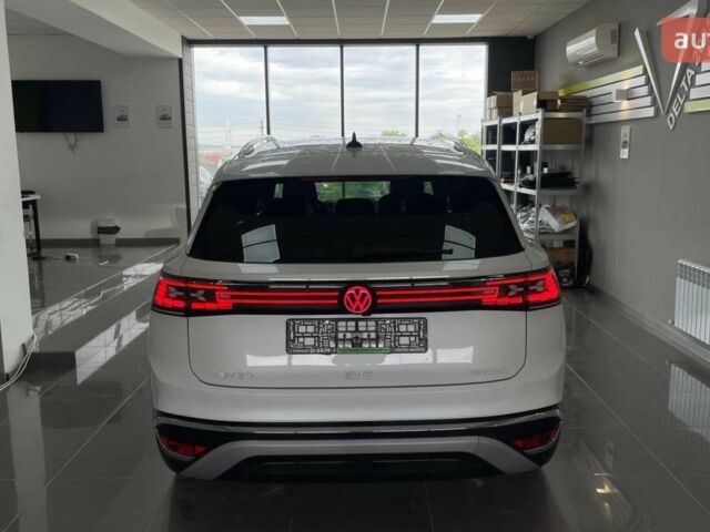 купити нове авто Фольксваген ID.6 Crozz 2024 року від офіційного дилера Максим Путрівка Фольксваген фото