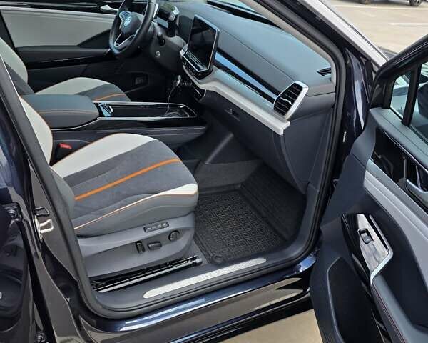 Синій Фольксваген ID.6 Crozz, об'ємом двигуна 0 л та пробігом 22 тис. км за 34500 $, фото 34 на Automoto.ua