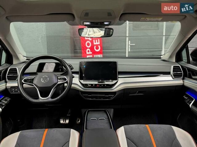 Синий Фольксваген ID.6 Crozz, объемом двигателя 0 л и пробегом 61 тыс. км за 29500 $, фото 17 на Automoto.ua