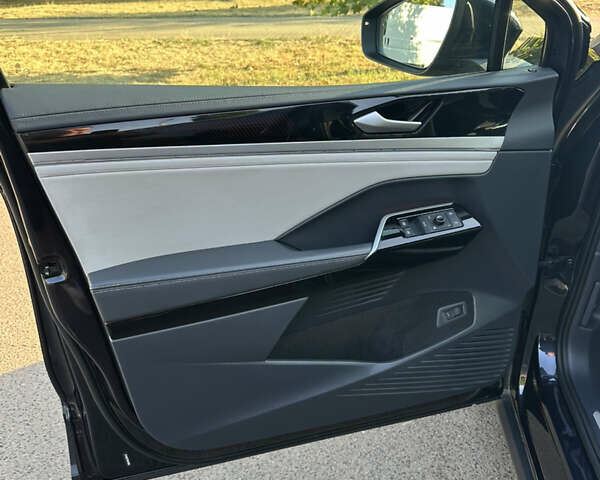 Синий Фольксваген ID.6 Crozz, объемом двигателя 0 л и пробегом 50 тыс. км за 28600 $, фото 6 на Automoto.ua