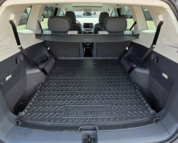 Синій Фольксваген ID.6 Crozz, об'ємом двигуна 0 л та пробігом 22 тис. км за 34500 $, фото 11 на Automoto.ua