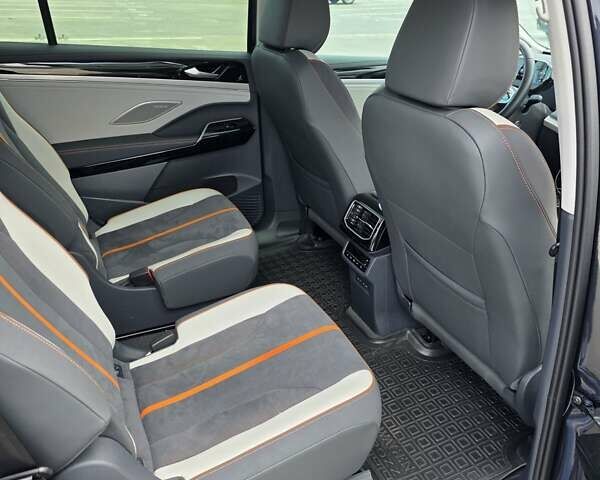 Синій Фольксваген ID.6 Crozz, об'ємом двигуна 0 л та пробігом 22 тис. км за 34500 $, фото 30 на Automoto.ua