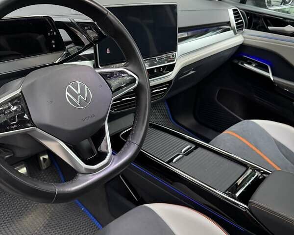 Синий Фольксваген ID.6 Crozz, объемом двигателя 0 л и пробегом 59 тыс. км за 27500 $, фото 3 на Automoto.ua