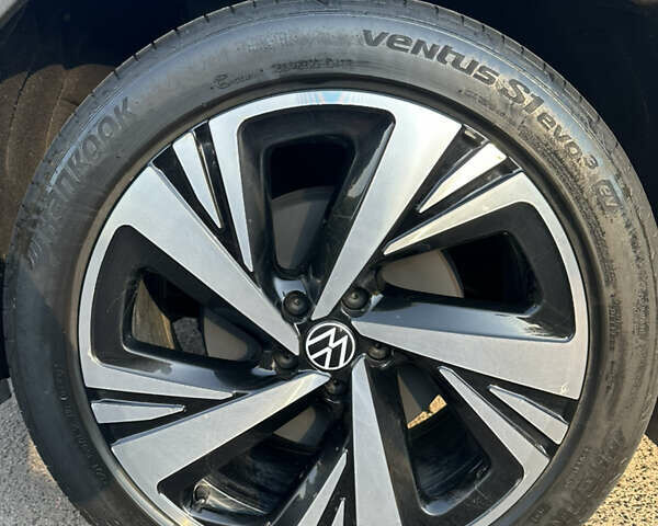 Синий Фольксваген ID.6 Crozz, объемом двигателя 0 л и пробегом 50 тыс. км за 28600 $, фото 22 на Automoto.ua