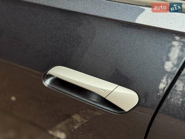 Синий Фольксваген ID.6 Crozz, объемом двигателя 0 л и пробегом 61 тыс. км за 29500 $, фото 33 на Automoto.ua