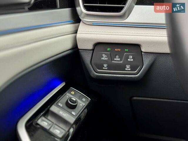 Синий Фольксваген ID.6 Crozz, объемом двигателя 0 л и пробегом 61 тыс. км за 29500 $, фото 28 на Automoto.ua