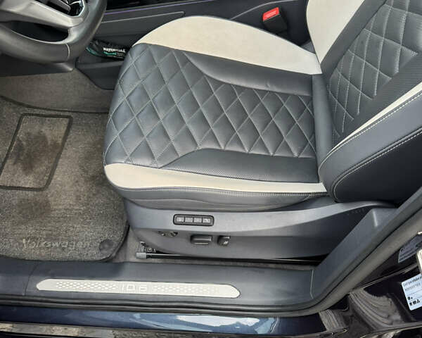 Синий Фольксваген ID.6 Crozz, объемом двигателя 0 л и пробегом 39 тыс. км за 27500 $, фото 29 на Automoto.ua