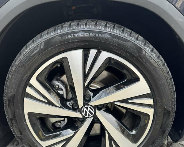 Синий Фольксваген ID.6 Crozz, объемом двигателя 0 л и пробегом 39 тыс. км за 27500 $, фото 17 на Automoto.ua