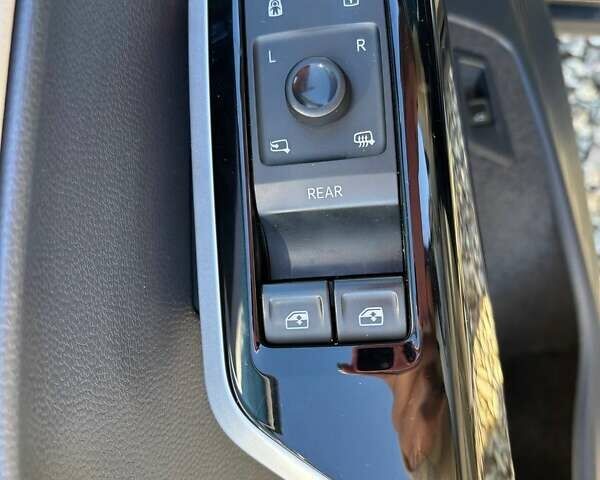 Синий Фольксваген ID.6 Crozz, объемом двигателя 0 л и пробегом 57 тыс. км за 25500 $, фото 64 на Automoto.ua