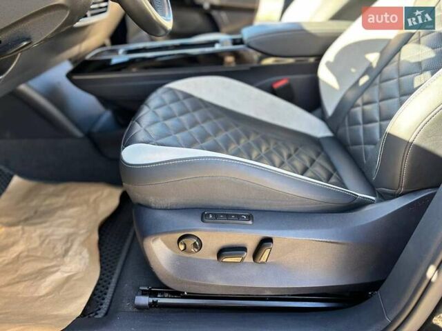 Синий Фольксваген ID.6 Crozz, объемом двигателя 0 л и пробегом 57 тыс. км за 25500 $, фото 23 на Automoto.ua