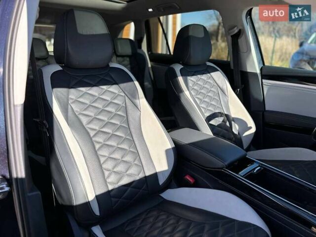 Синий Фольксваген ID.6 Crozz, объемом двигателя 0 л и пробегом 57 тыс. км за 25500 $, фото 20 на Automoto.ua