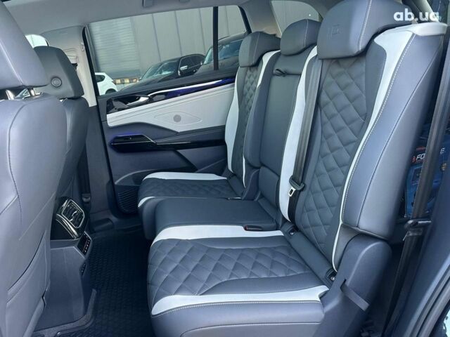 Синий Фольксваген ID.6 Crozz, объемом двигателя 0 л и пробегом 16 тыс. км за 38940 $, фото 36 на Automoto.ua