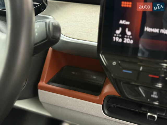 Чорний Фольксваген I.D. Buzz, об'ємом двигуна 0 л та пробігом 55 тис. км за 25400 $, фото 59 на Automoto.ua