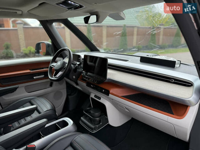 Чорний Фольксваген I.D. Buzz, об'ємом двигуна 0 л та пробігом 55 тис. км за 25400 $, фото 40 на Automoto.ua