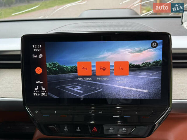 Чорний Фольксваген I.D. Buzz, об'ємом двигуна 0 л та пробігом 55 тис. км за 25400 $, фото 55 на Automoto.ua