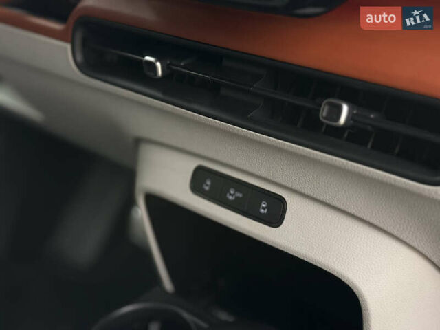 Чорний Фольксваген I.D. Buzz, об'ємом двигуна 0 л та пробігом 55 тис. км за 25400 $, фото 46 на Automoto.ua