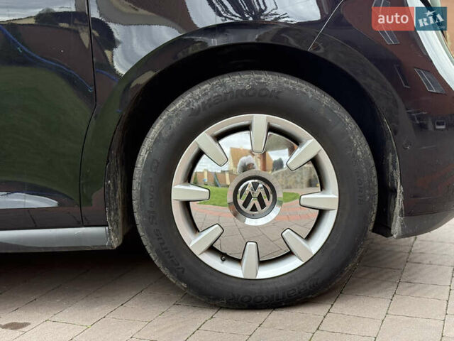 Чорний Фольксваген I.D. Buzz, об'ємом двигуна 0 л та пробігом 55 тис. км за 25400 $, фото 6 на Automoto.ua