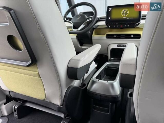 Желтый Фольксваген I.D. Buzz, объемом двигателя 0 л и пробегом 25 тыс. км за 45900 $, фото 34 на Automoto.ua