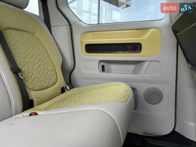 Желтый Фольксваген I.D. Buzz, объемом двигателя 0 л и пробегом 25 тыс. км за 45900 $, фото 25 на Automoto.ua