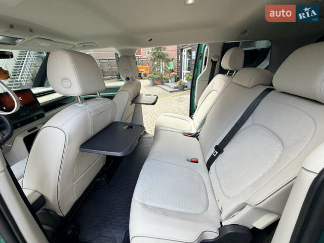 Зелений Фольксваген I.D. Buzz, об'ємом двигуна 0 л та пробігом 4 тис. км за 50000 $, фото 8 на Automoto.ua